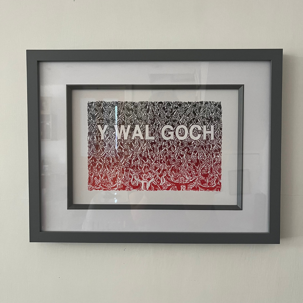 Print "Y Wal Goch" wedi'i Fframio