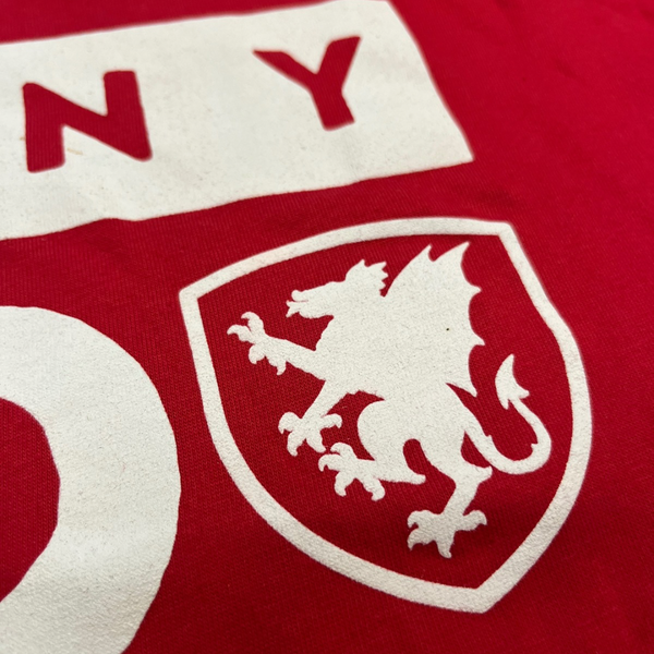 Wales 'Ar Ben y Byd' Tshirt